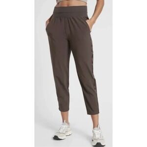 Athleta Nolita Slim Tapered Crop‎ Pant Walnut Brown Size 0 $89